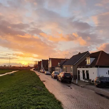 Very In Durgerdam, With Private Garden, Free Parking, Pets Allowed Feriehus *