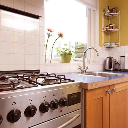 Lovely House In Durgerdam בית נופש