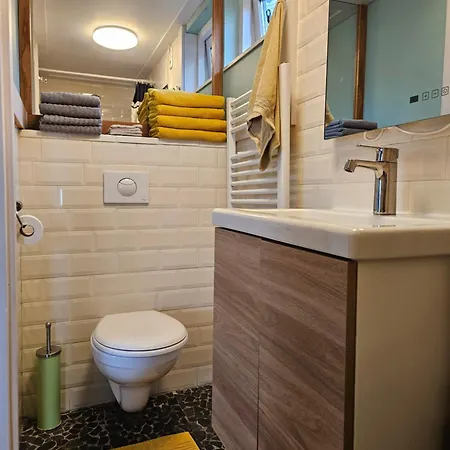 Holiday home Lovely House In Durgerdam *